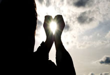 雷火电竞官网：什琴斯尼打趣：我对马竞没做出1次扑救，只是在假装做点什么.